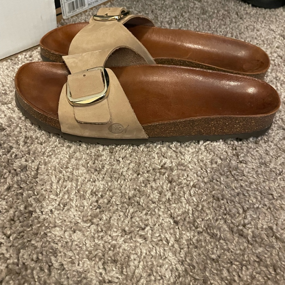 Biobio sandals